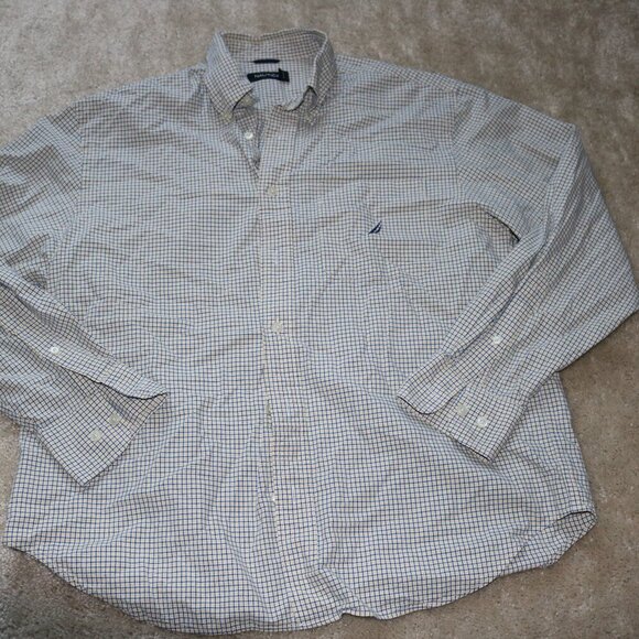 Nautica Men's Dress Button Down - Picture 1 of 4
